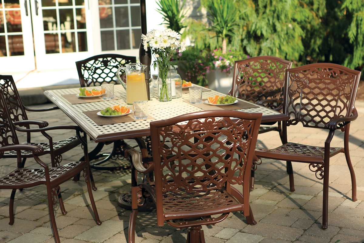 metal patio table and chairs