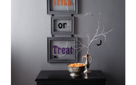 Trick-or-Treat Frame